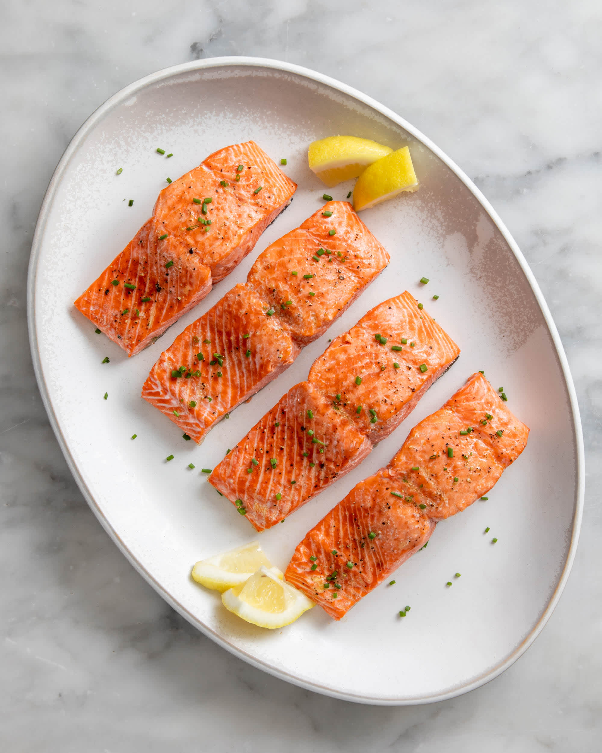 How Long to Bake Salmon at 425: Perfecting Oven-Baked Fish