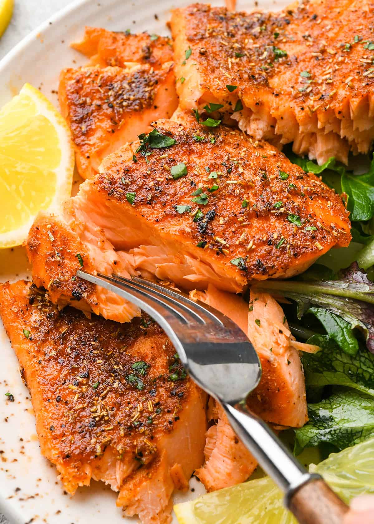 How Long to Bake Salmon at 425: Perfecting Oven-Baked Fish