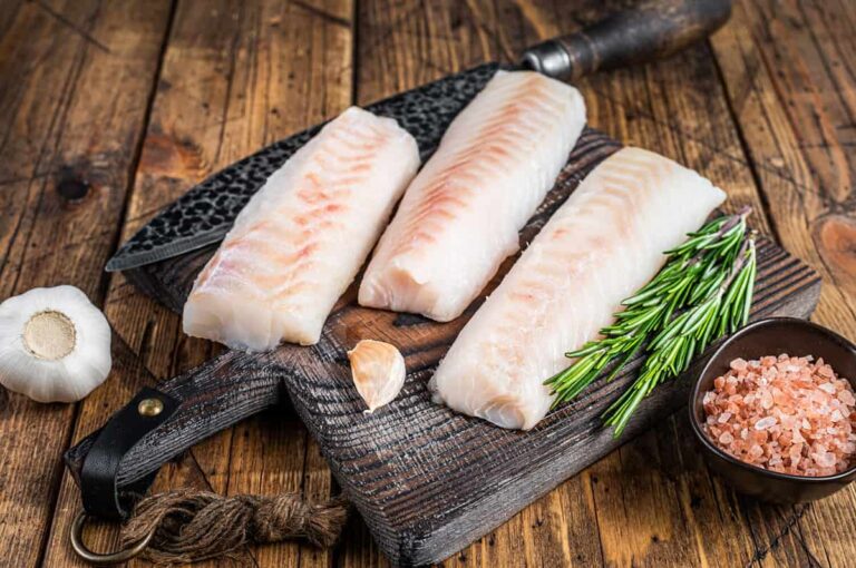 Black Cod vs Cod: Contrasting Flavors and Textures