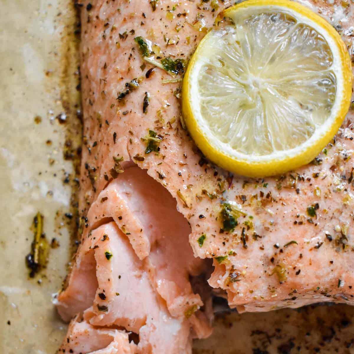 How Long to Bake Salmon at 450: Quick and Delicious Cooking